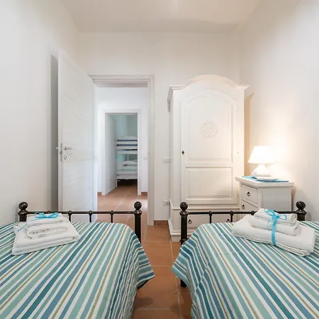 Tatil Evi Immersa Nel A 150mt Dal Mare Adiacente Al Village *