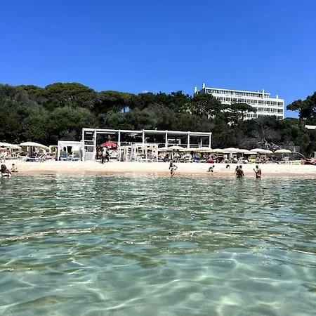 Immersa Nel A 150mt Dal Mare Adiacente Al Village